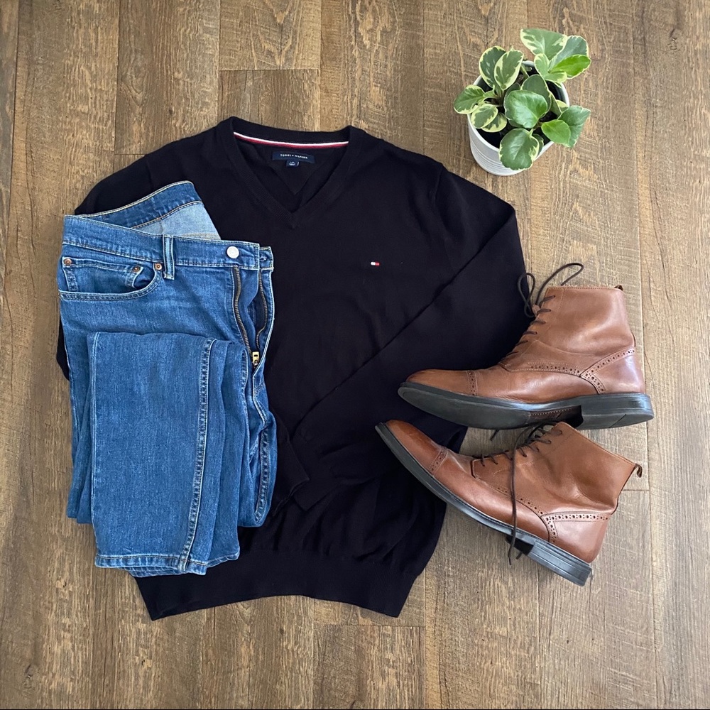 Tommy Hilfiger V-neck sweater
